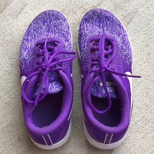 purple nike flex contact